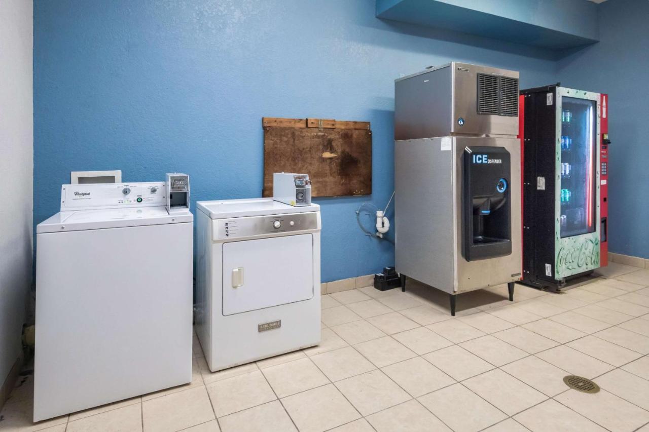 Motel 6-Mineral Wells, Tx Esterno foto